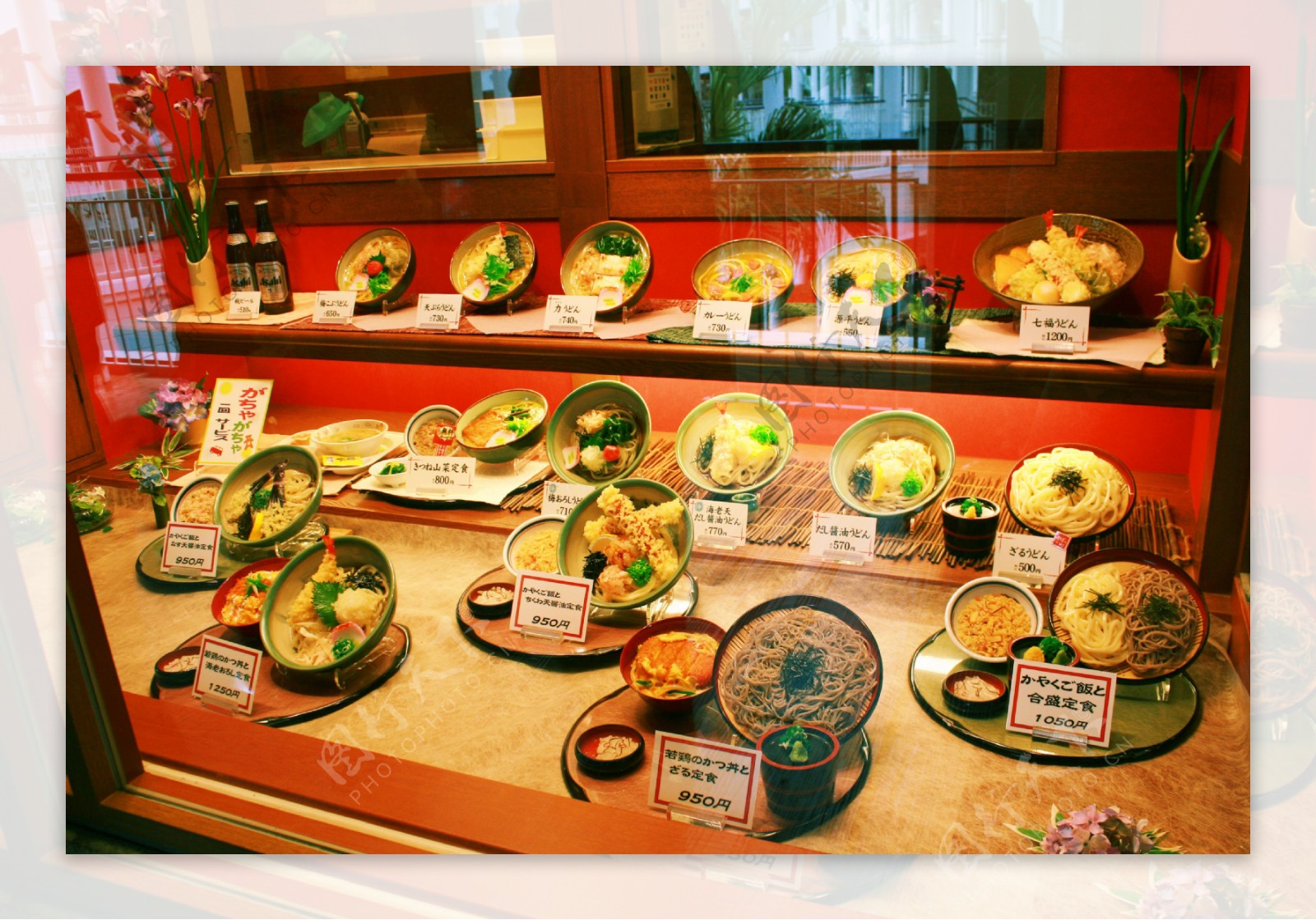 日本橱窗的仿真套餐图片