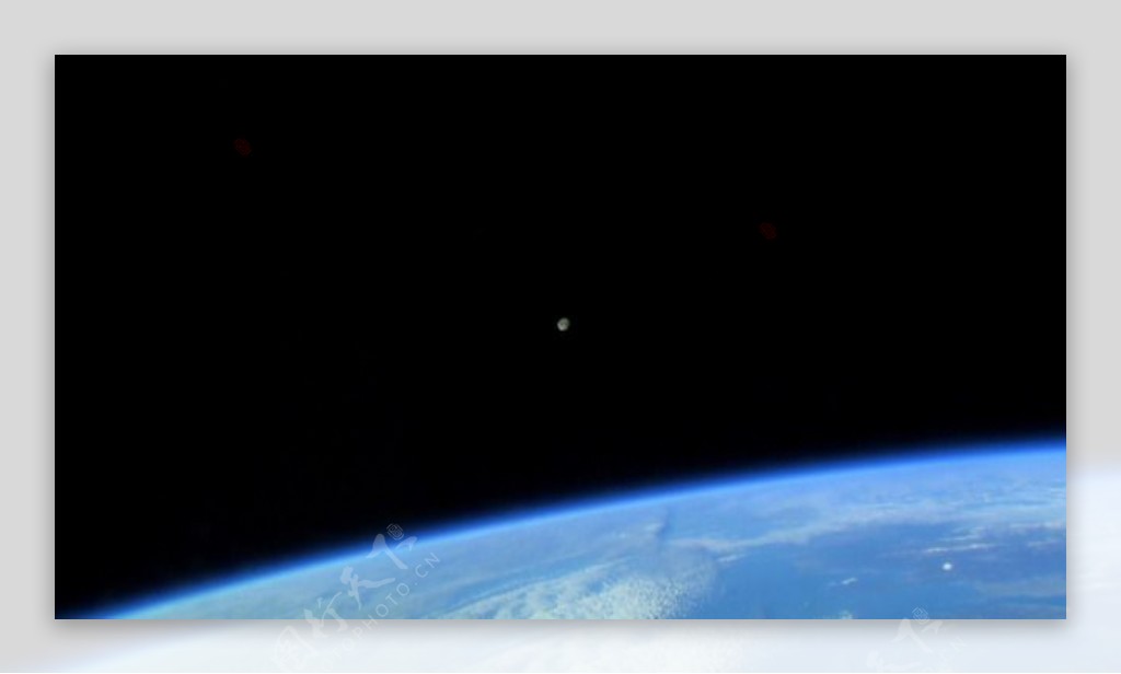 从太空中拍地球视频