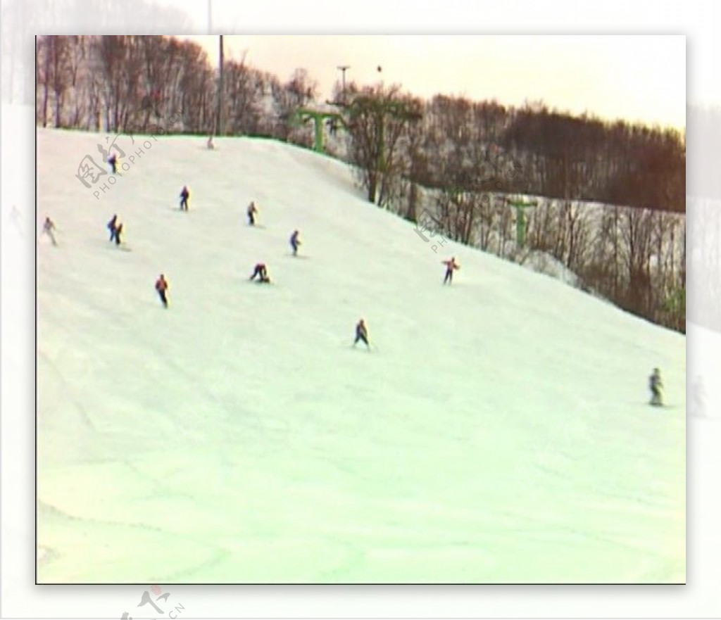 雪山滑雪森林视频素材模板下载