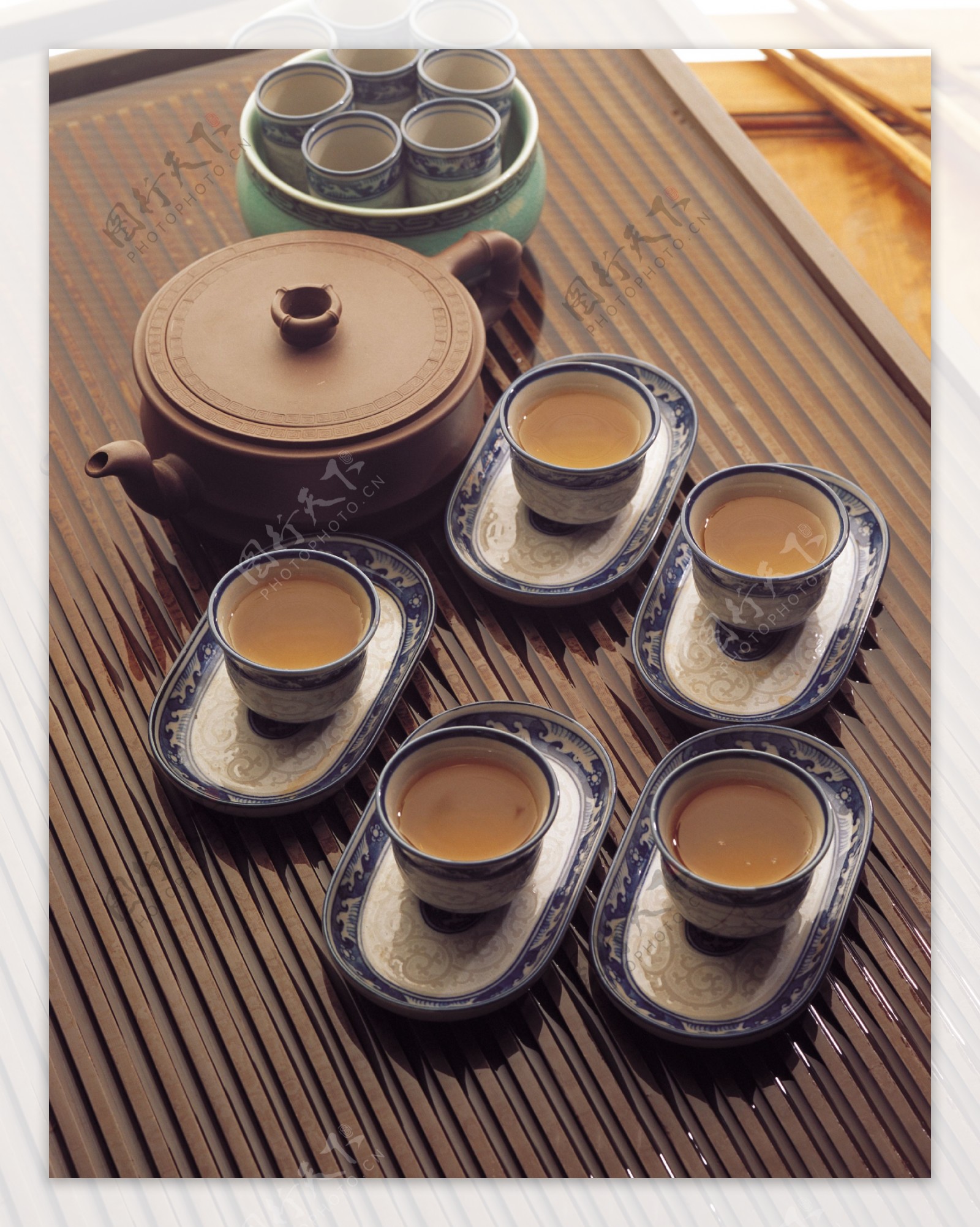 茶壶茶水茶艺图片