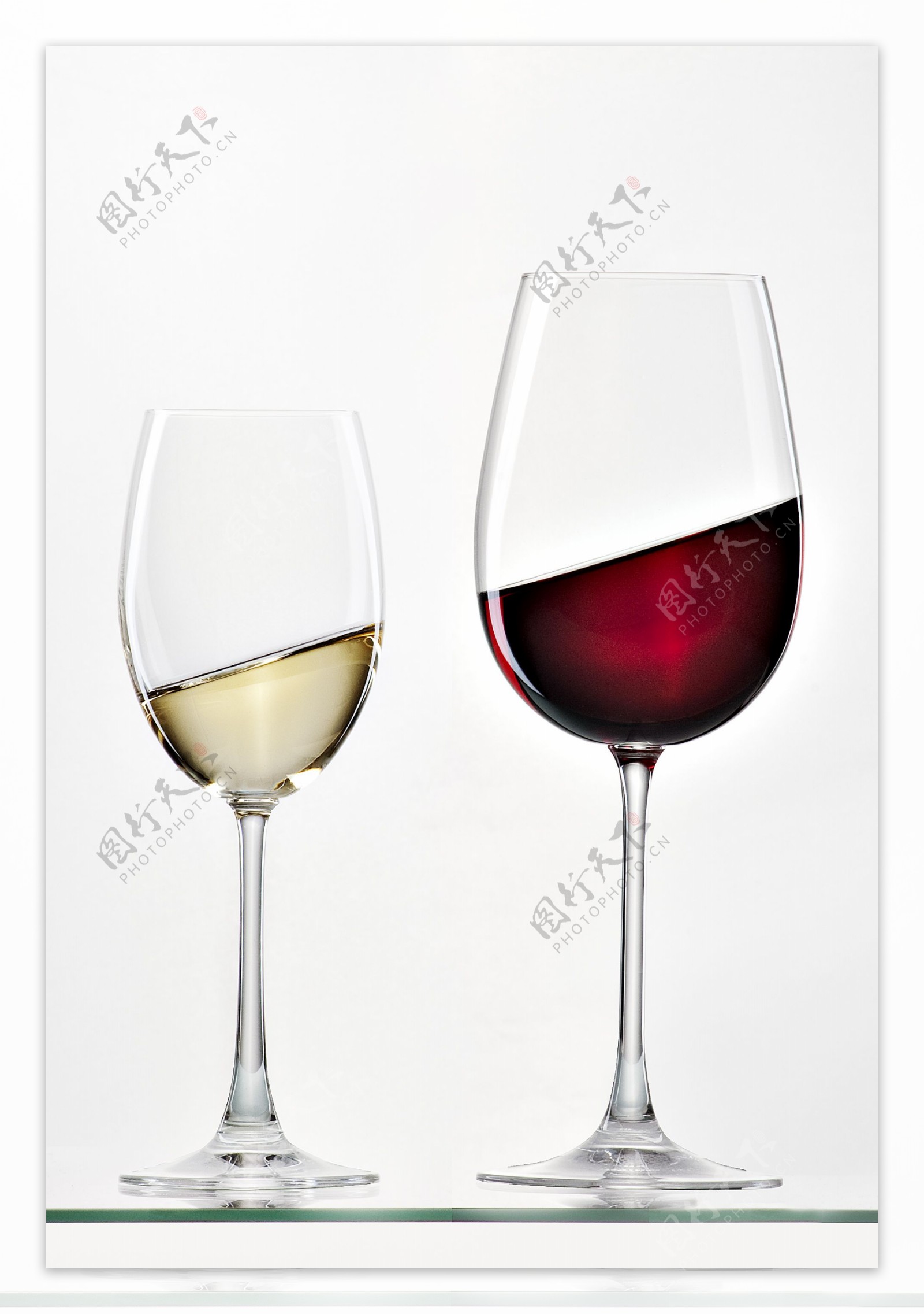 两杯酒图片