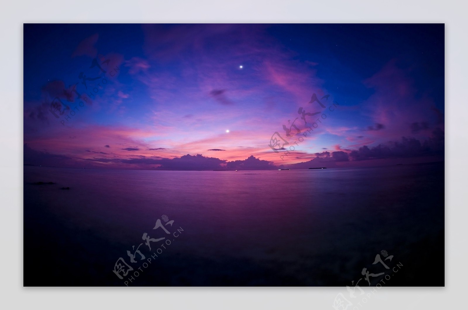 唯美夜空紫色调背景高清图片壁纸