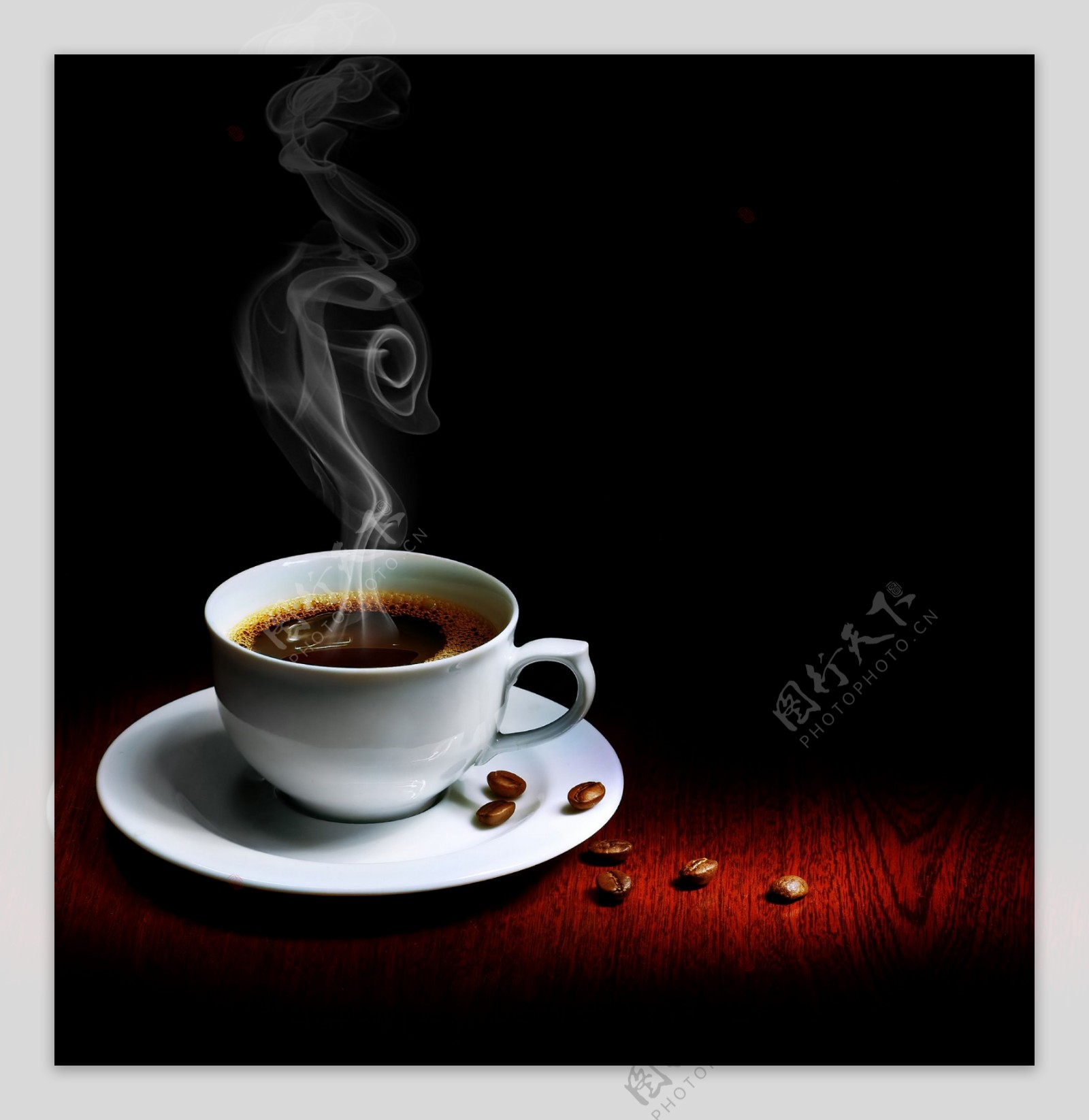 蒸热咖啡杯的JPEG