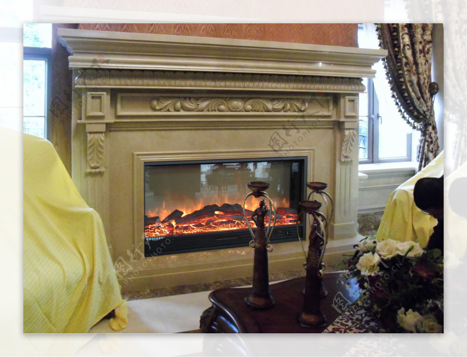 客厅中的伏羲电壁炉欧式装饰图片