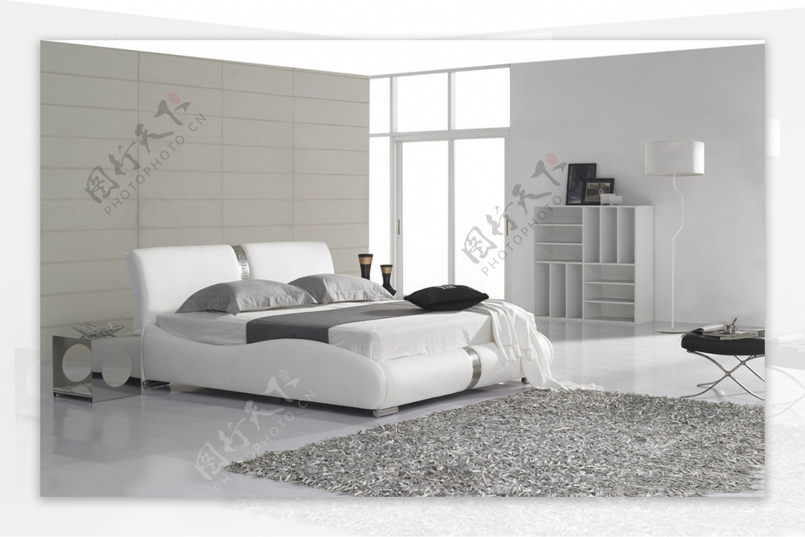 白色简单卧室