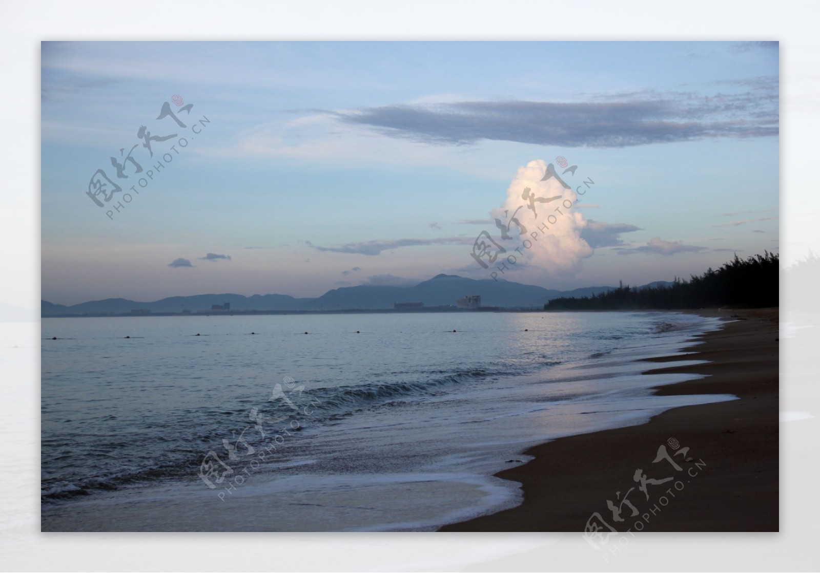 海棠湾清晨图片