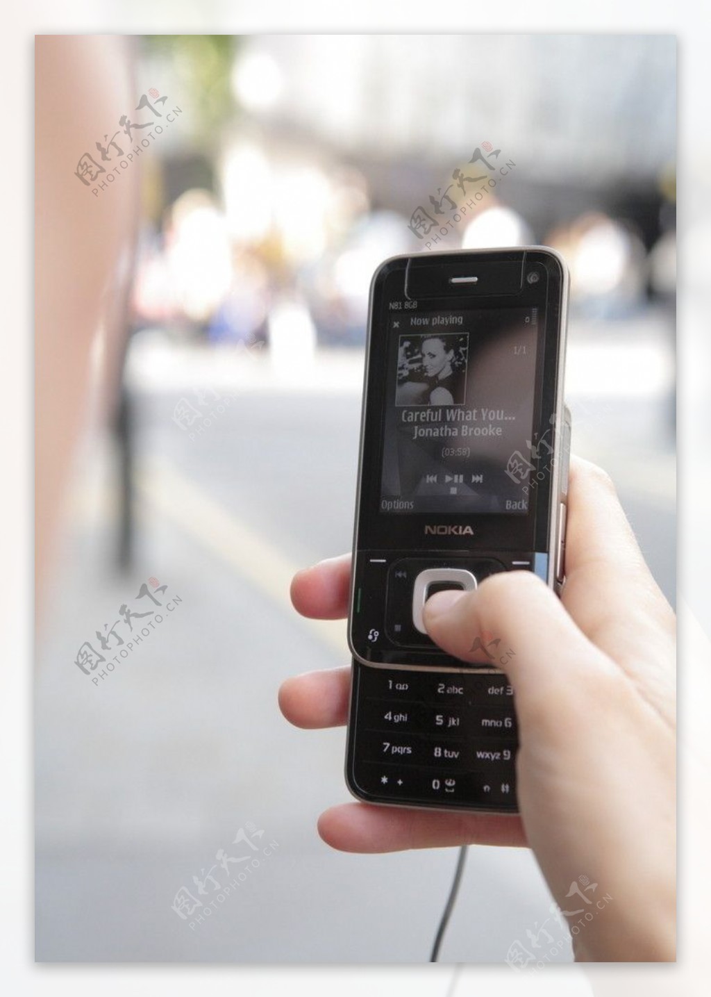 手机拍照诺基亚N81图片