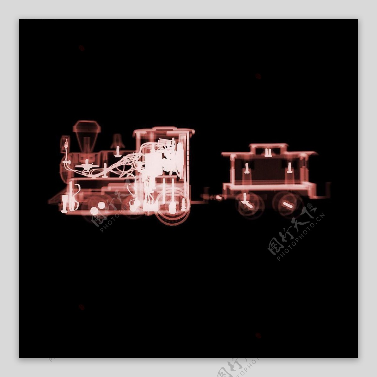 玩具火车X光照图片