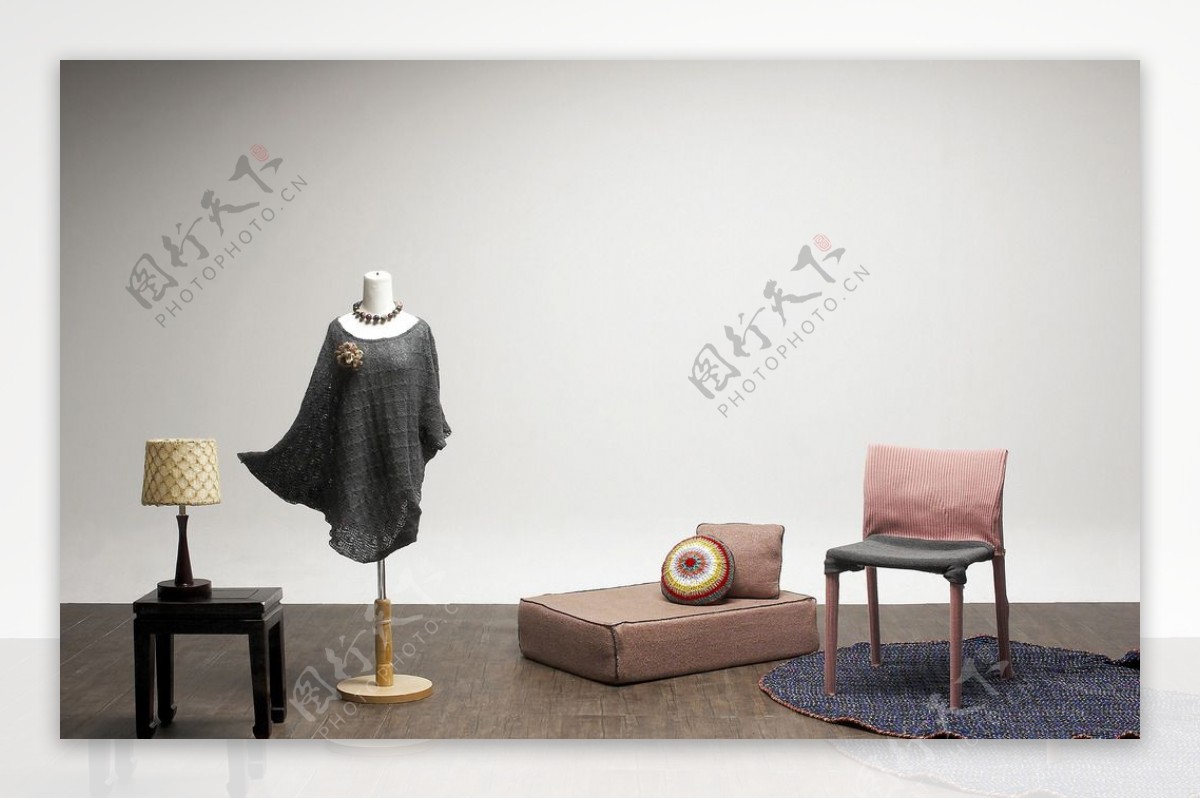 女装展厅沙发椅子图片