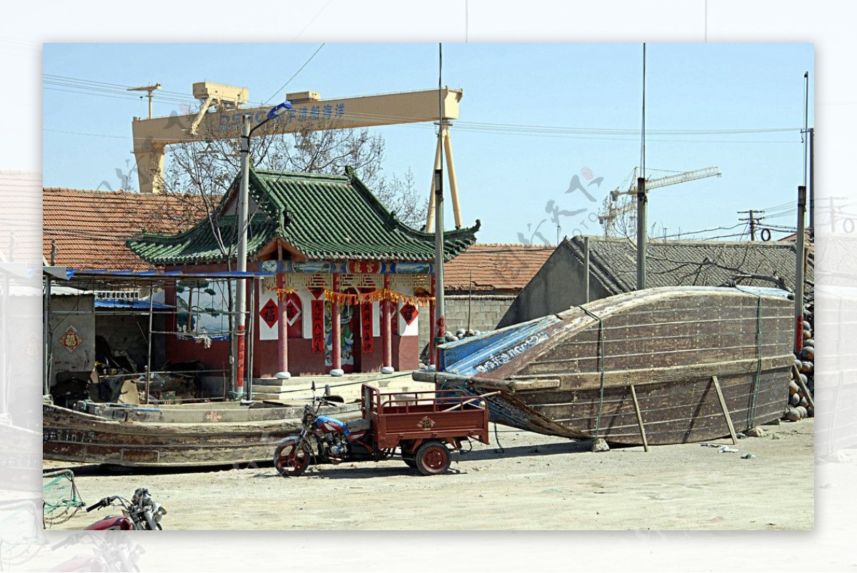 渔村渔民渔船图片