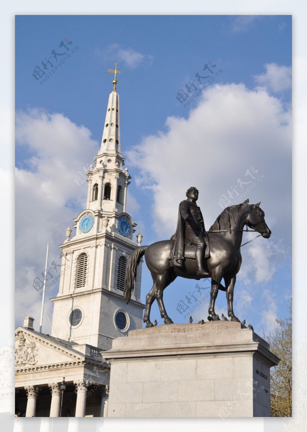 欧洲骑马铜像图片