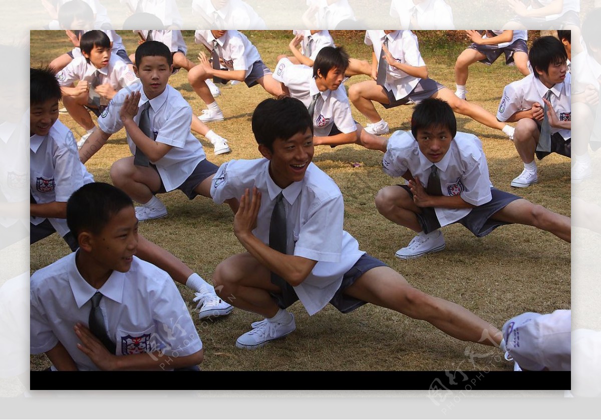 电影寻找成龙剧照海报图片