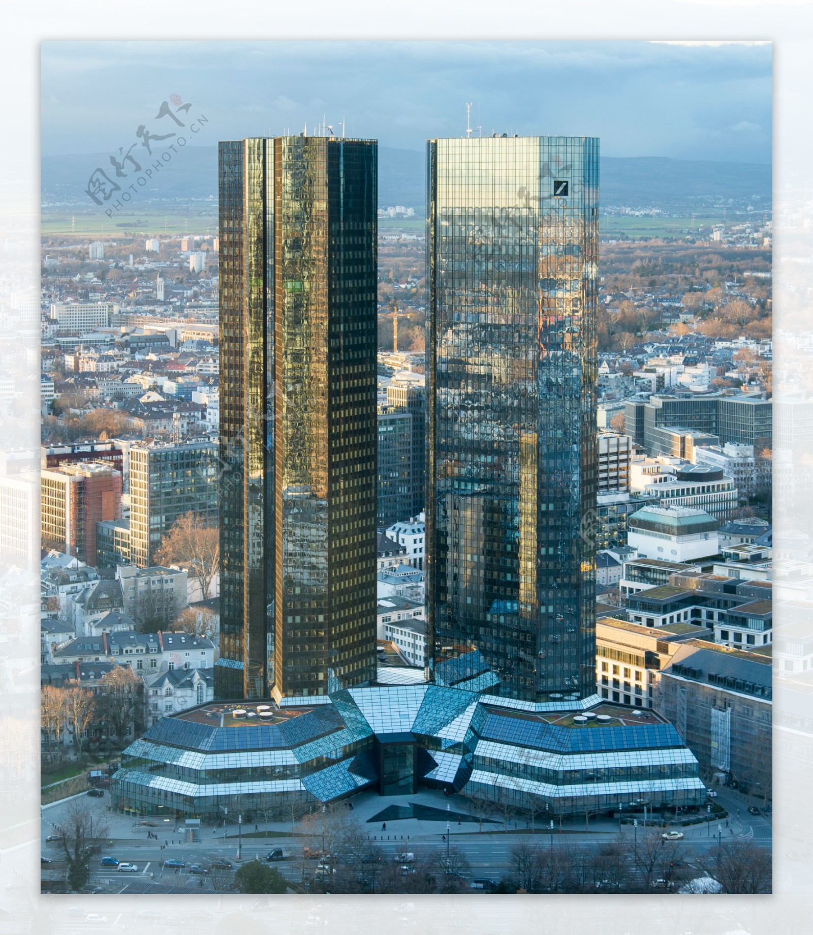 德意志银行双塔图片