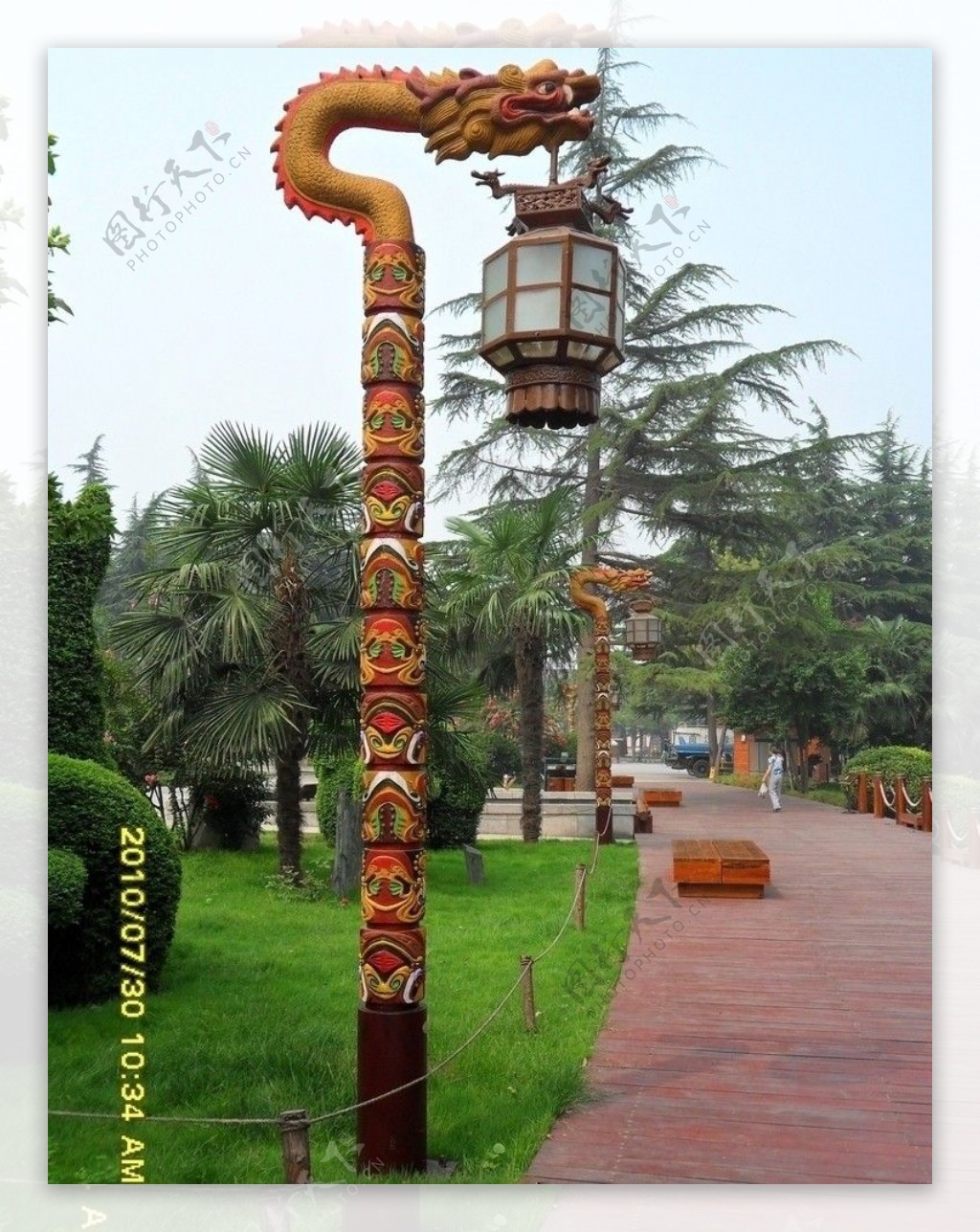 陕西西安公园的灯笼图片