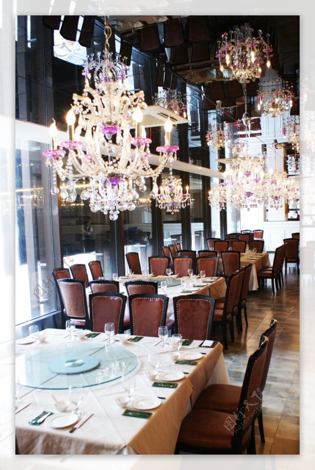 餐厅玻璃灯具图片