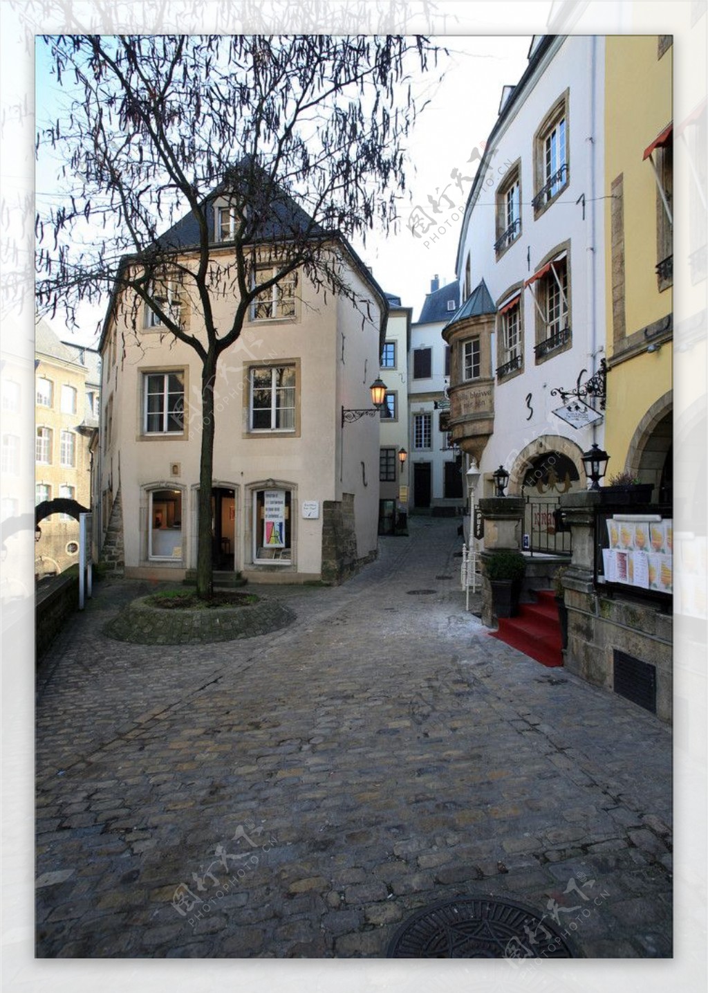 欧洲古旧街道房子楼图片