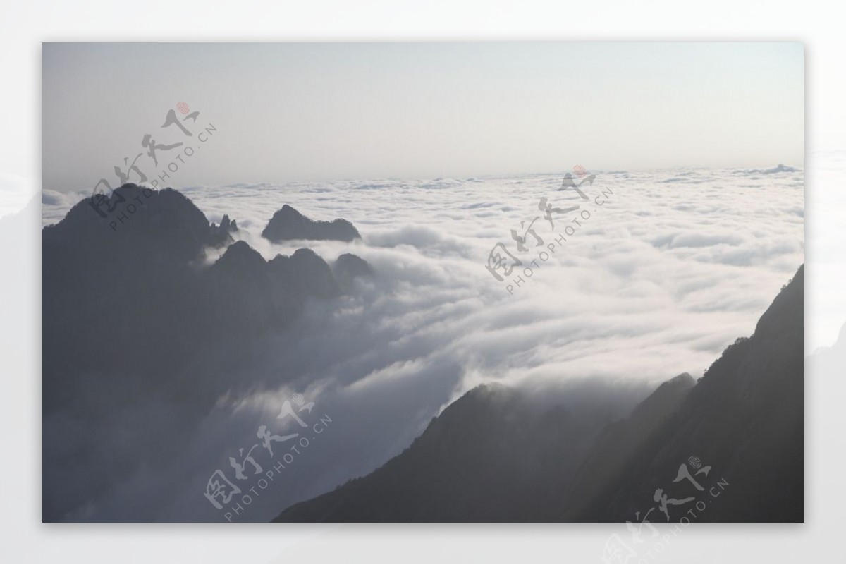 黄山瀑布云图片