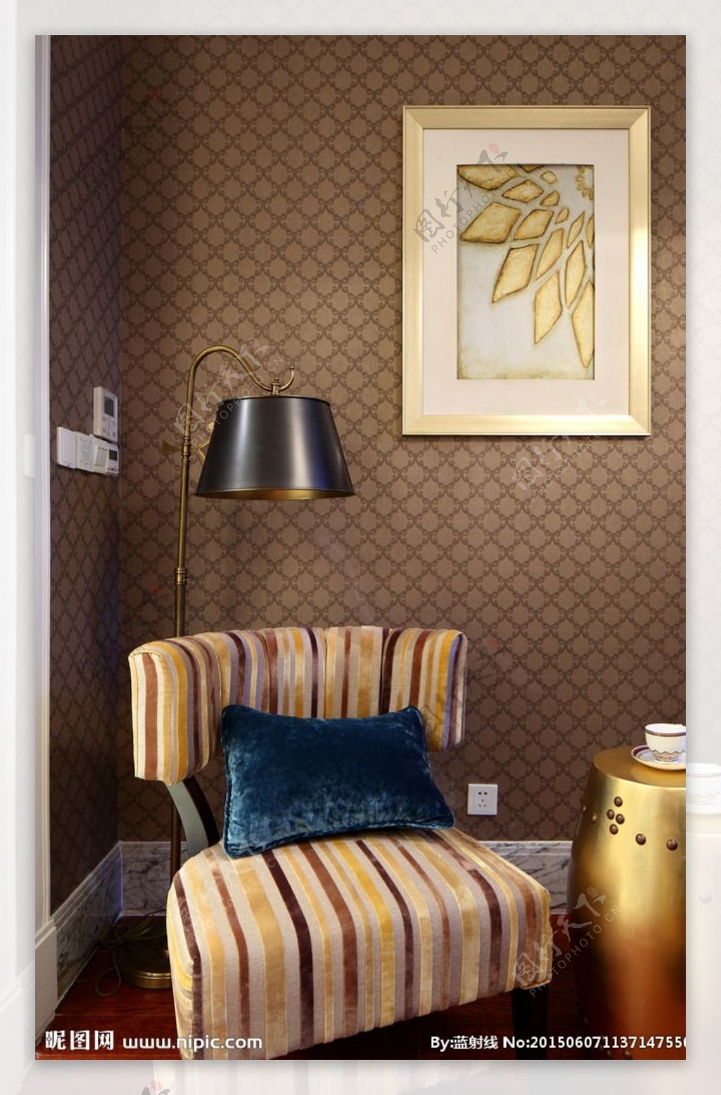 沙发欧式客厅一角图片