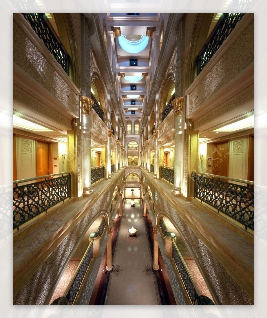 豪华酒店走廊摄影图片
