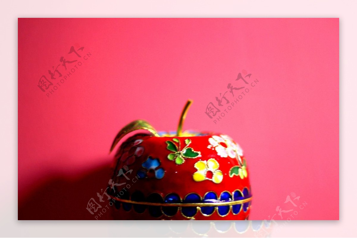 景泰蓝红苹果首饰盒图片