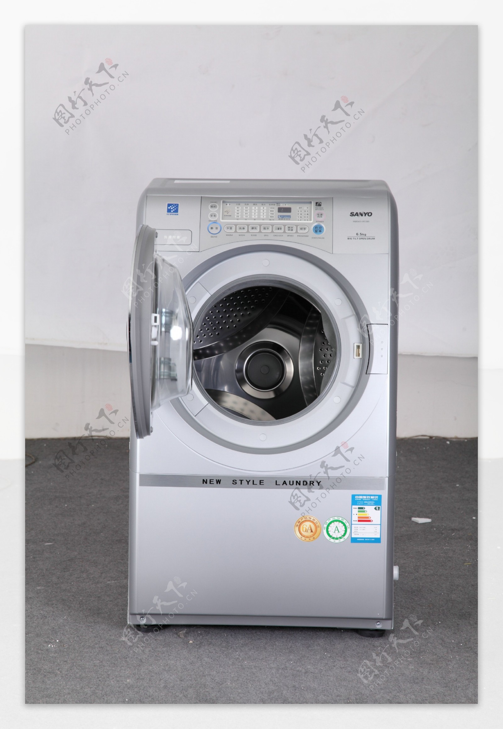三洋全自动滚筒洗衣机图片