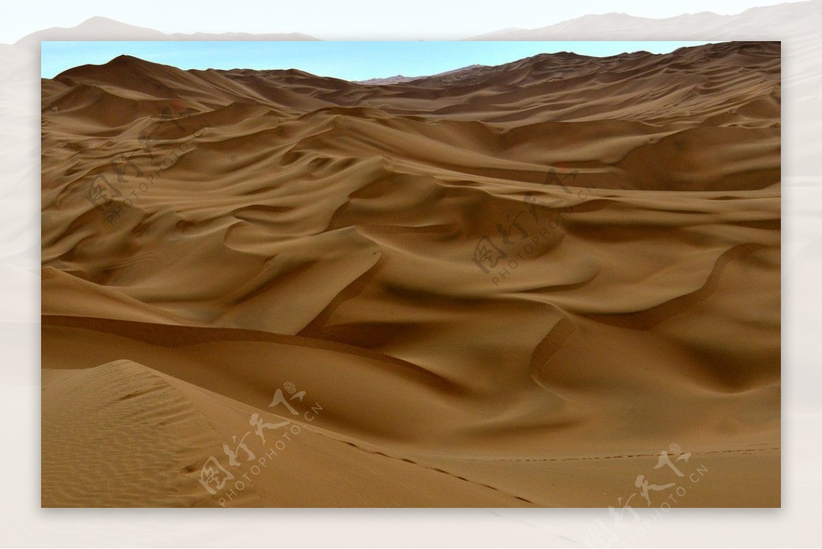 美丽新疆大漠图片
