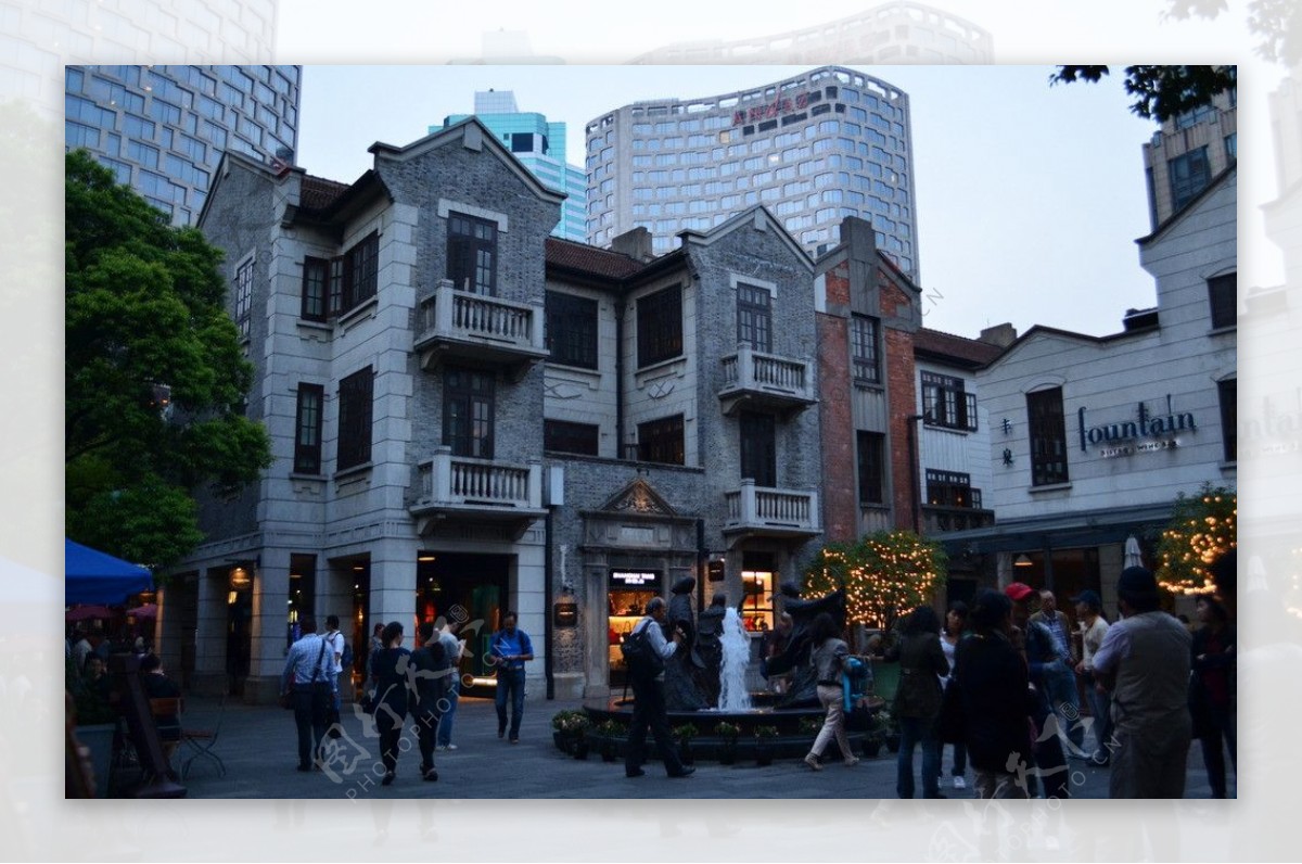 上海天地老巷子图片
