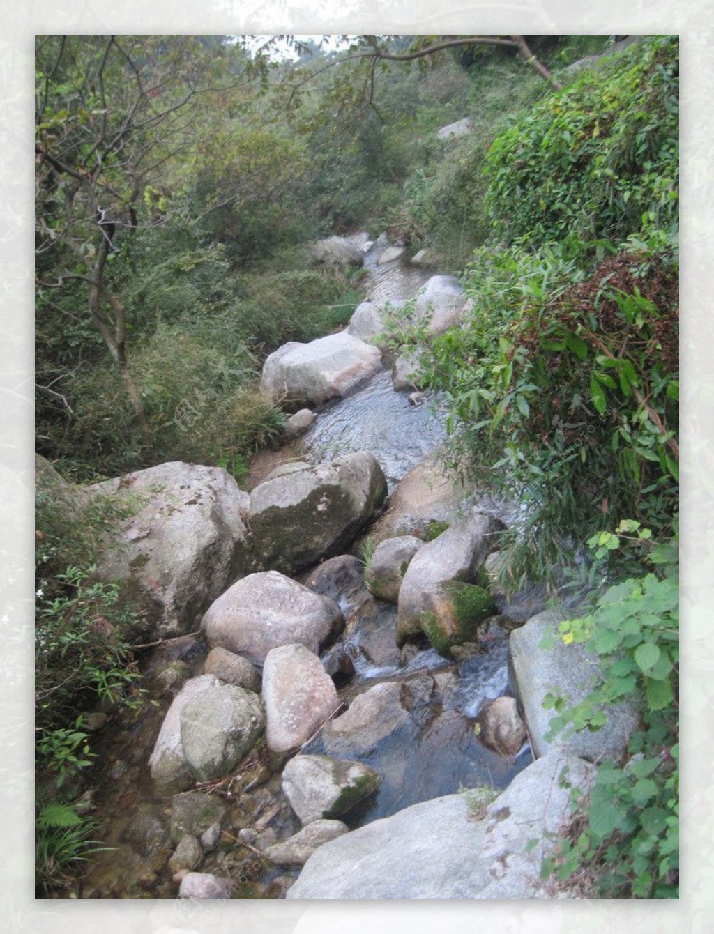 石山小河图片