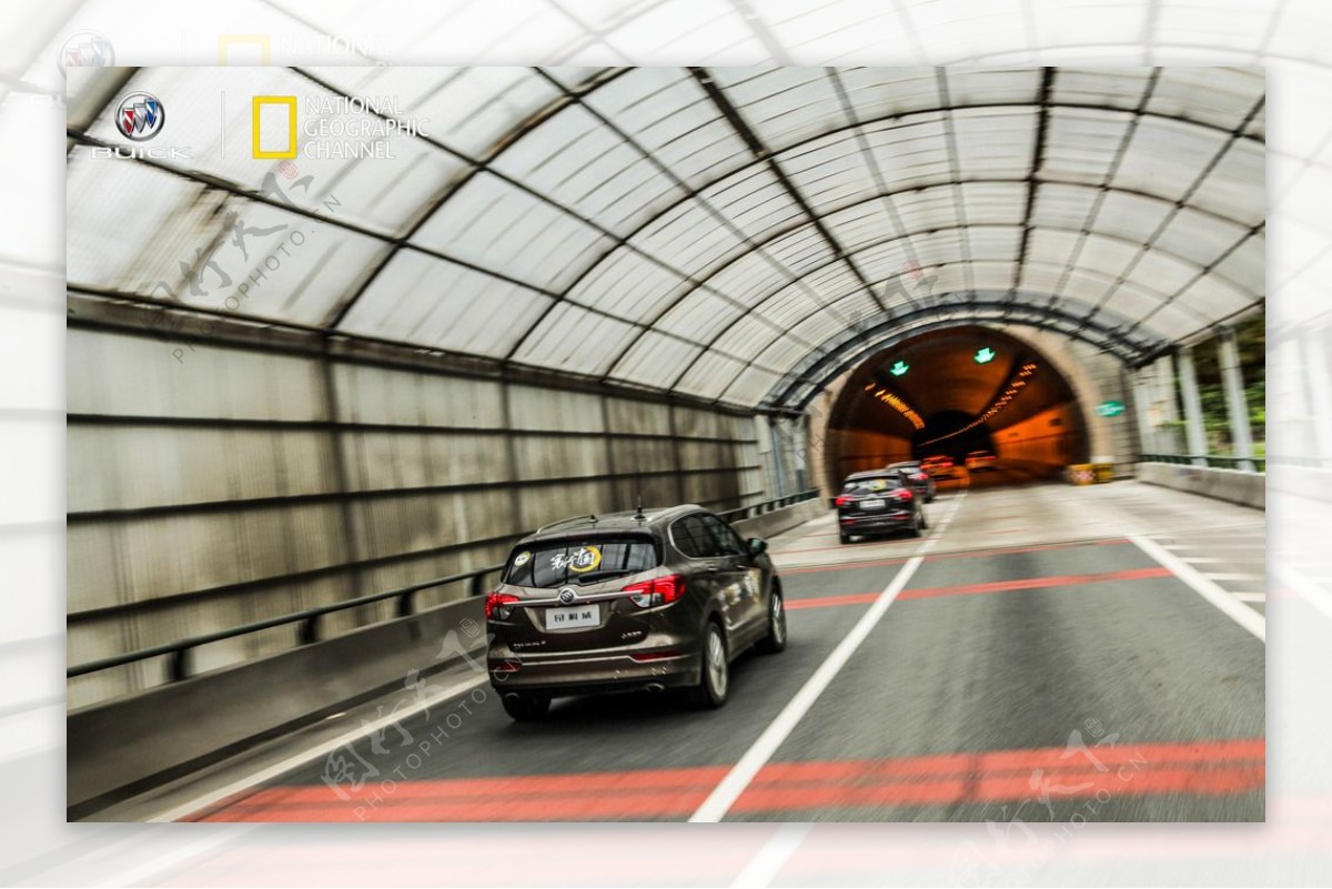 隧道驾驶图片