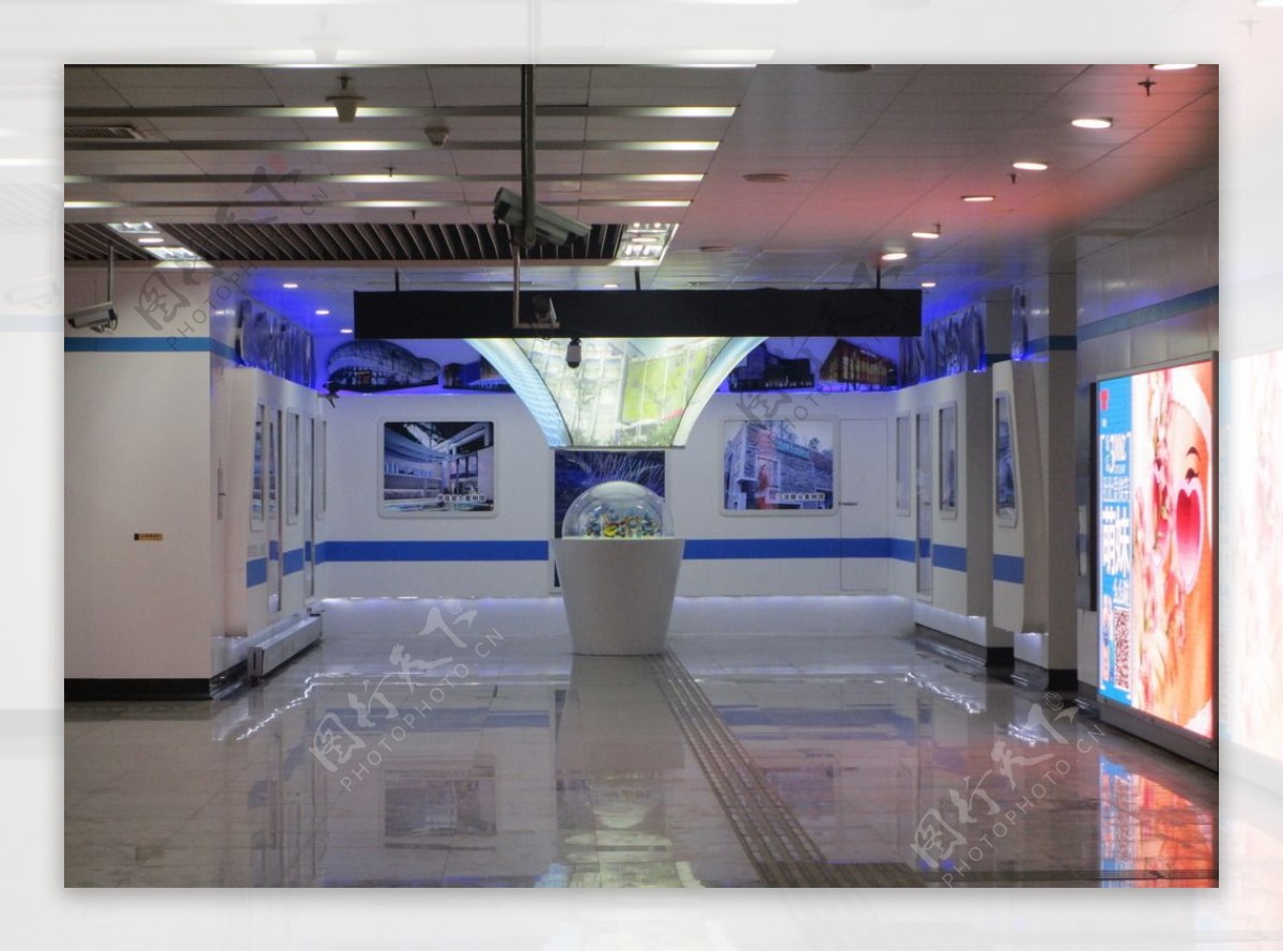 上海地铁站世博馆图片