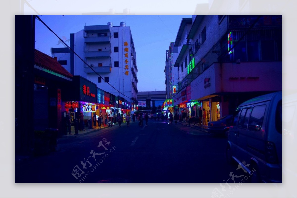 城市夜景乡村街道图片
