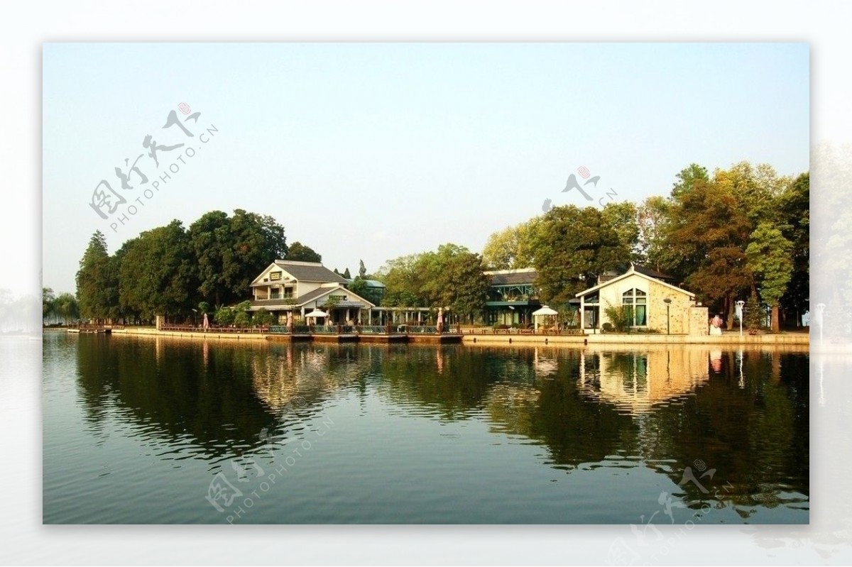 武汉东湖公园一角图片