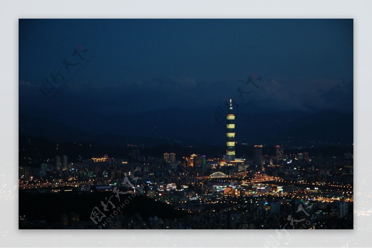 绝美台湾碧山岩看101大楼夜景图片