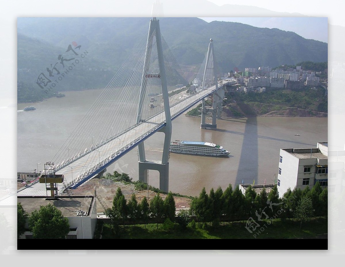 巴东县长江大桥图片