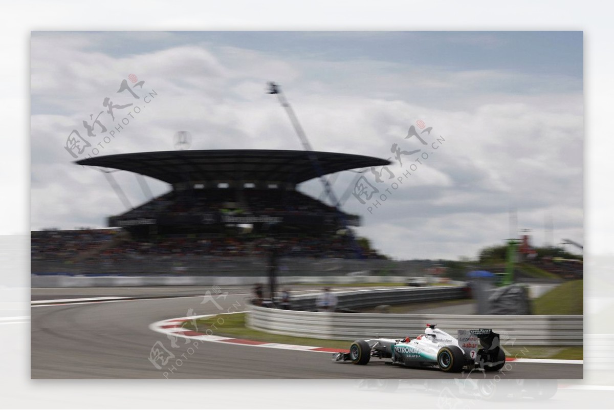 F1赛车场图片