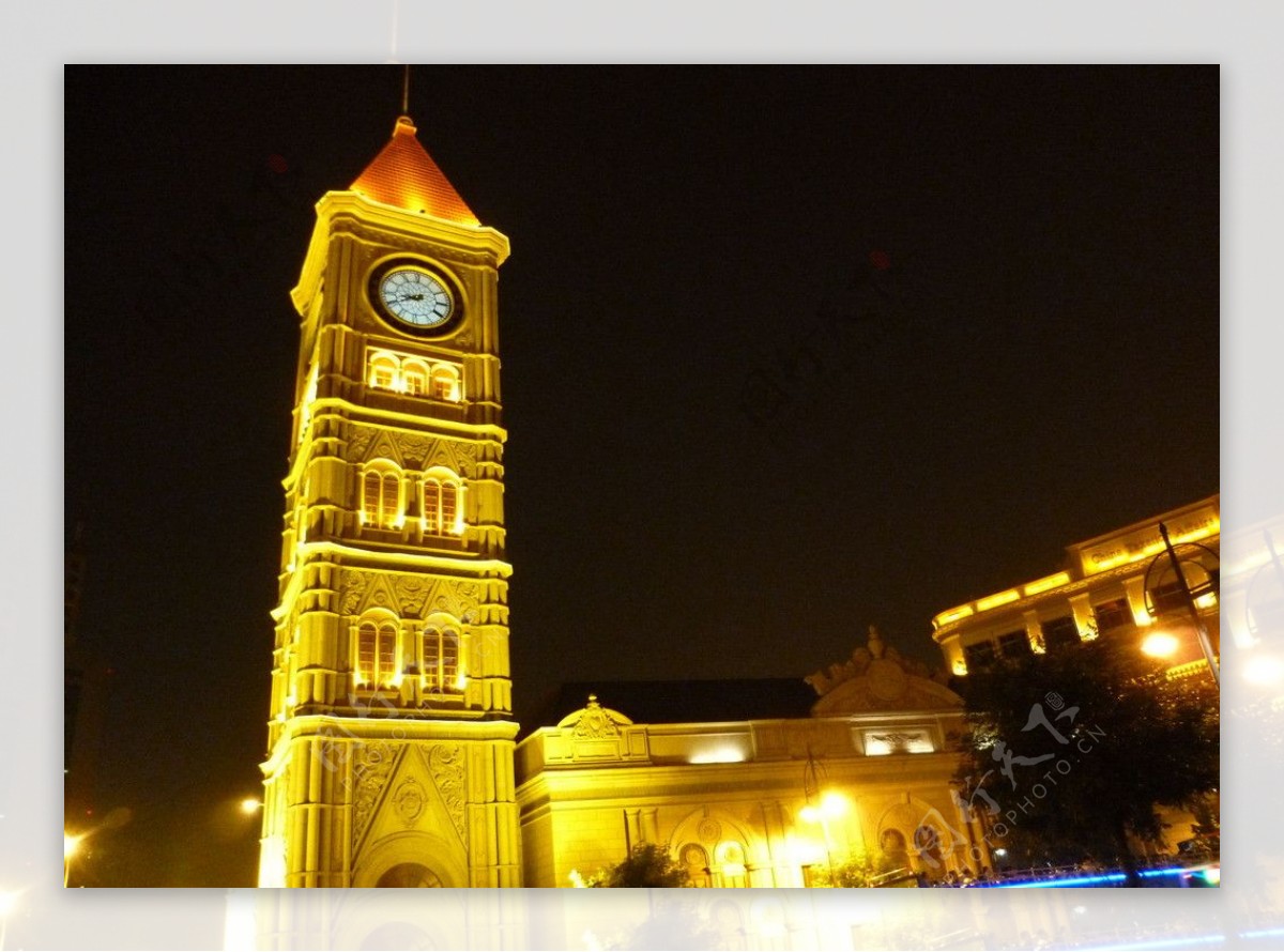 天津意式风情街大本钟图片