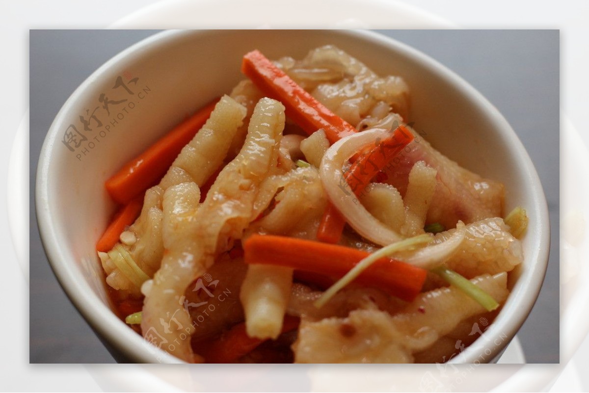广东人最喜欢的豆豉蒸凤爪，掌握关键步骤，虎皮饱满，软烂弹牙