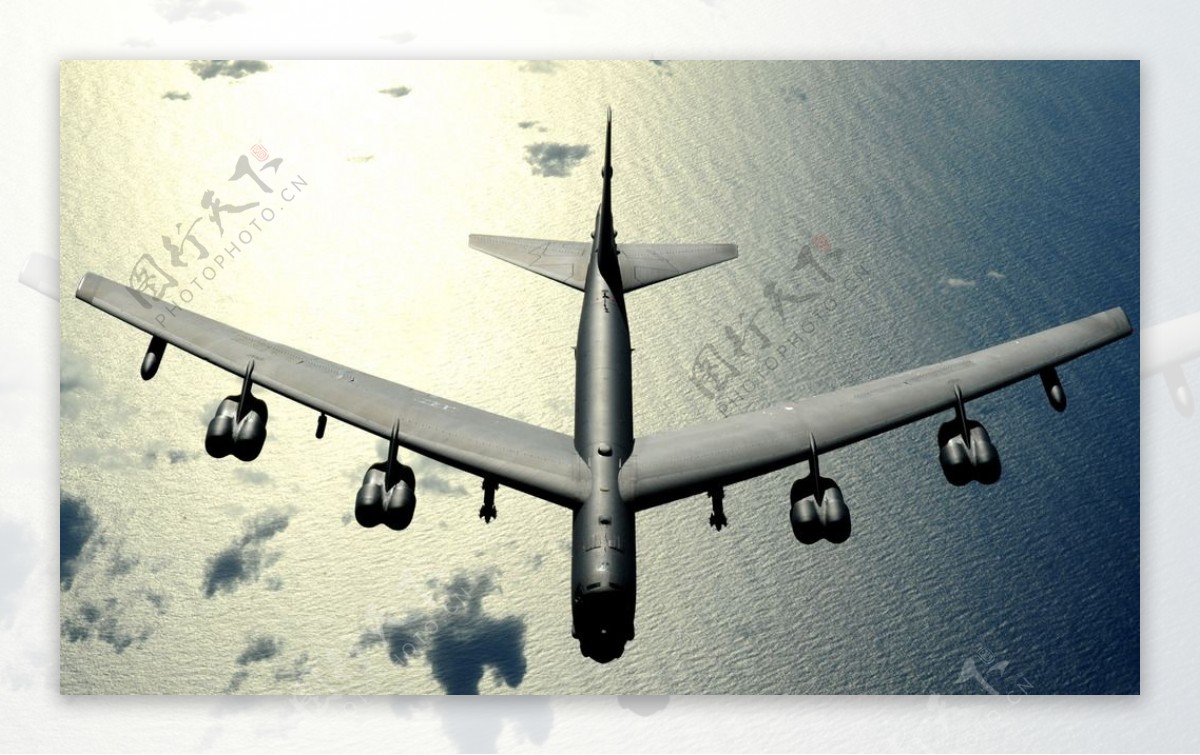 美国B52A轰炸机图片