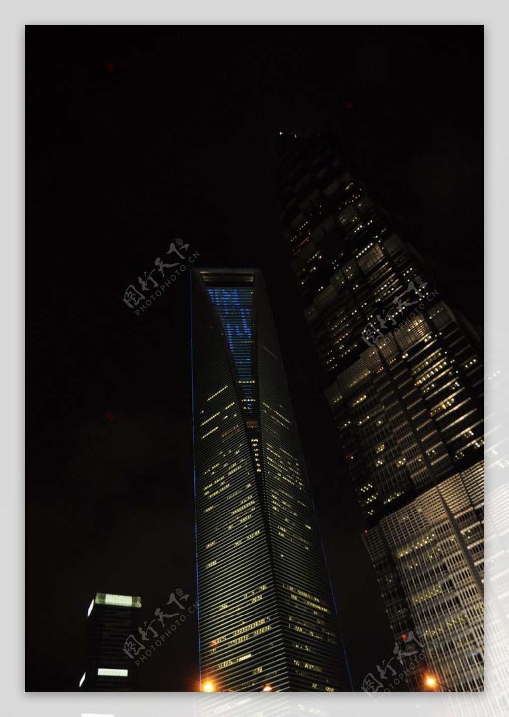 环球金融中心夜景图片