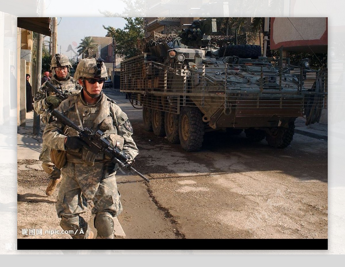 美军在伊拉克街头巡逻图片