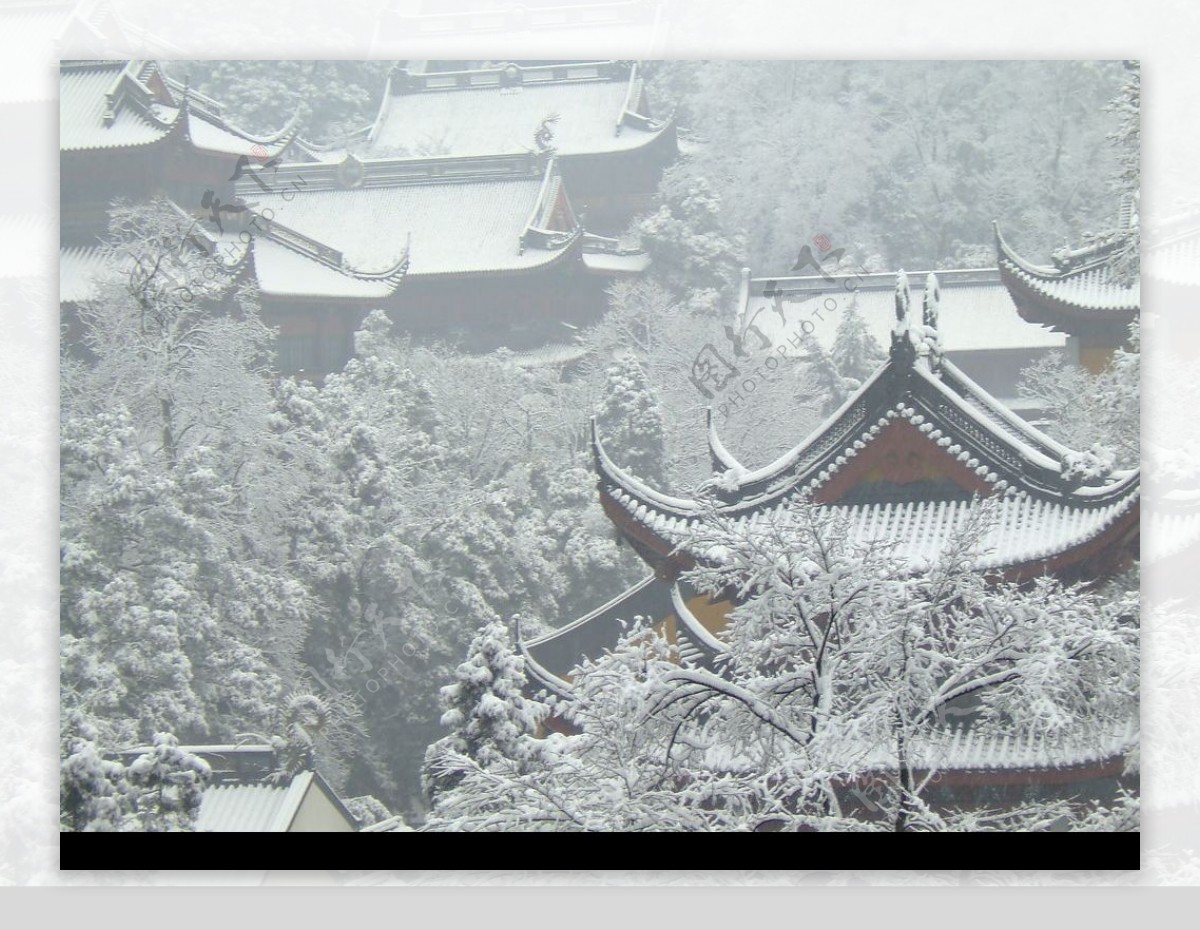 雪后寺庙2图片