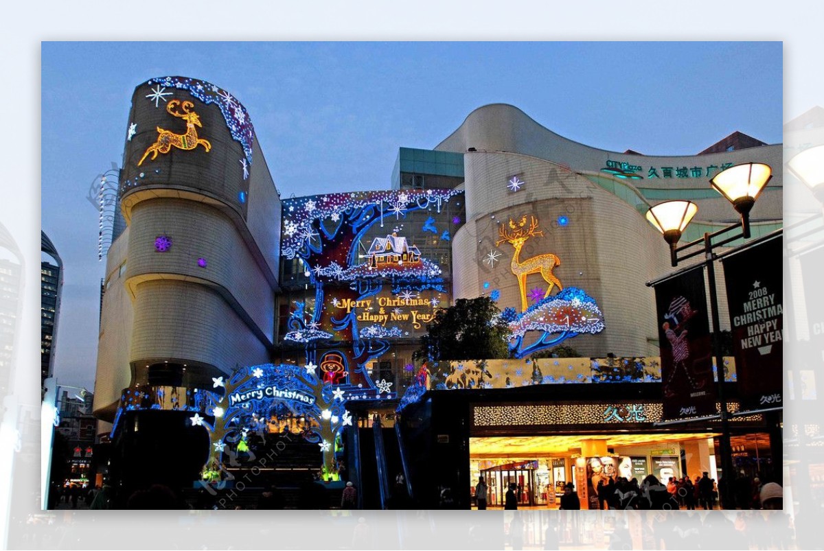 上海靜安寺夜色下的久光百貨公司图片