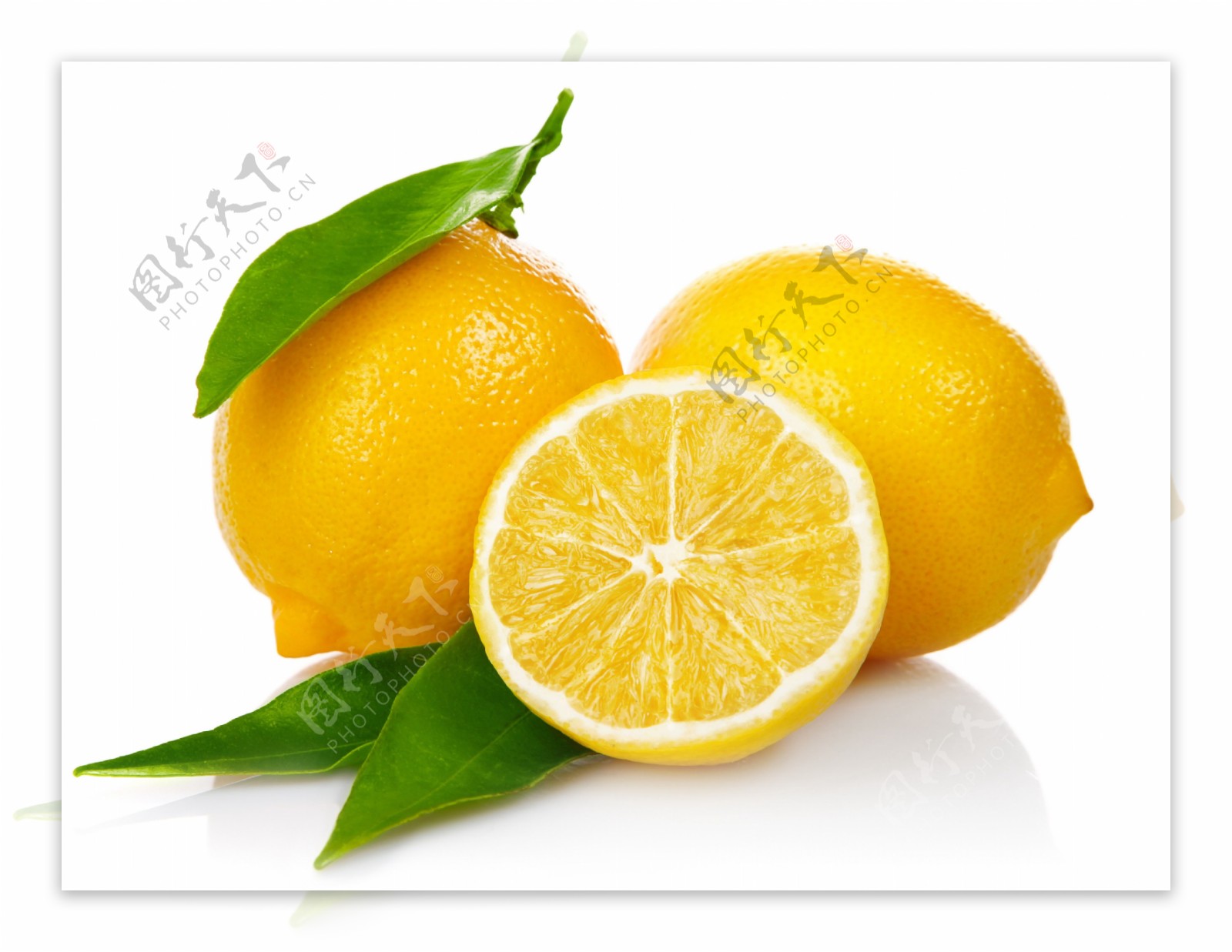 黄色鲜柠檬图片