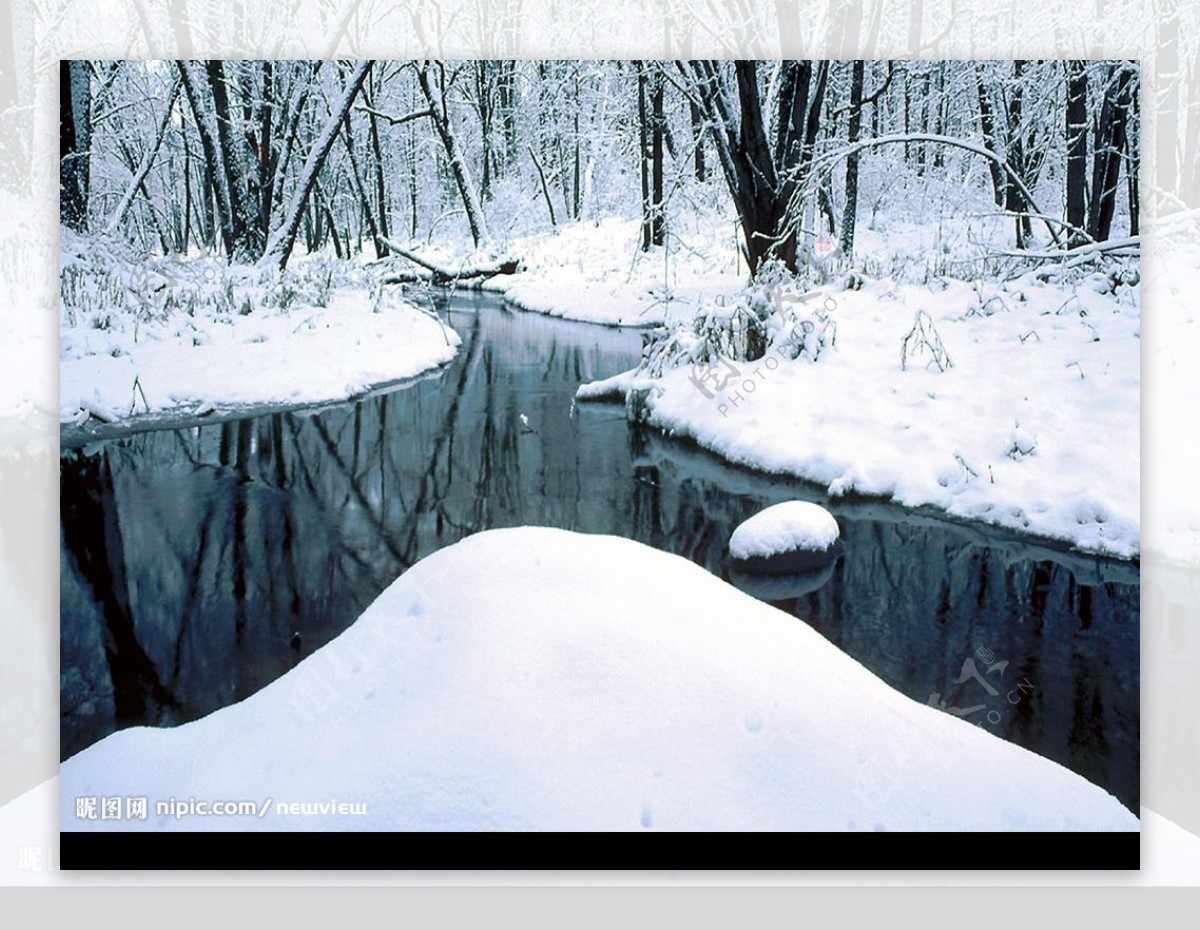 雪景河边2图片