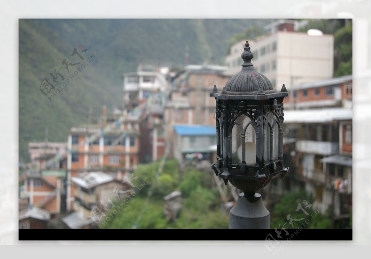 西藏街灯图片