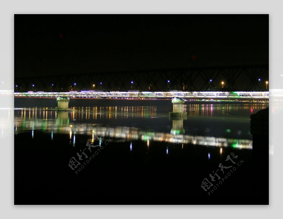 襄樊钢铁大桥图片