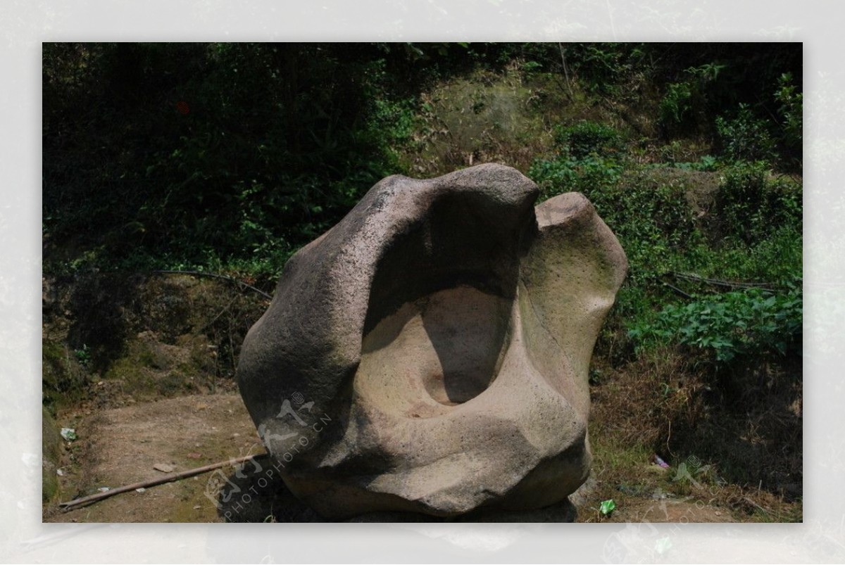 龙涓仙峰岩奇石图片