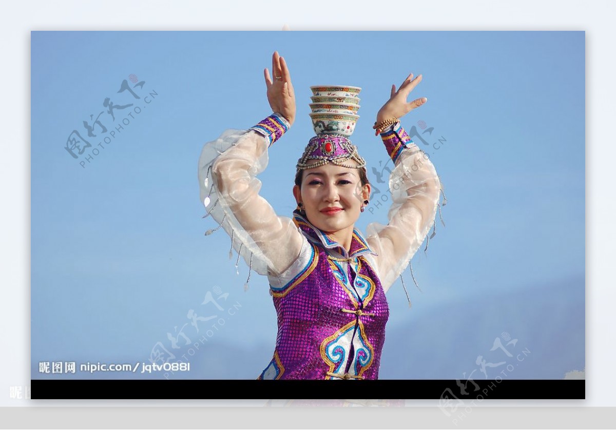 蒙古族盅碗舞图片