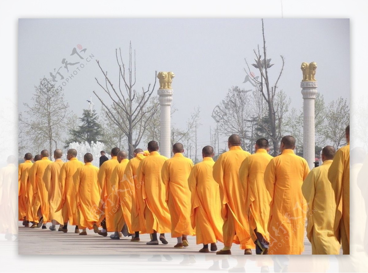 宝相寺的僧人们图片