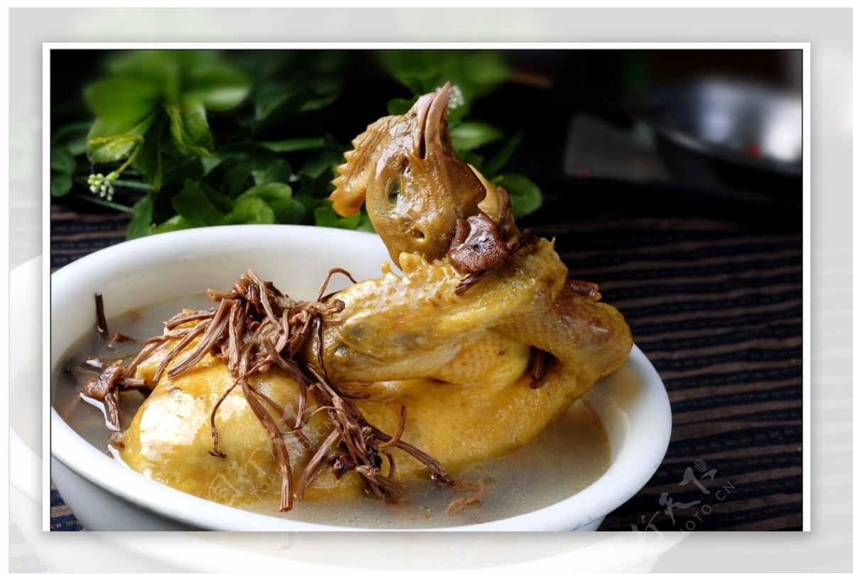 汤茶树菇煲鸡图片